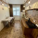 Nafta Aparts 4*