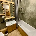 Aparthotel Nafta Aparts