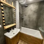 Nafta Aparts 4* Skhidnytsia