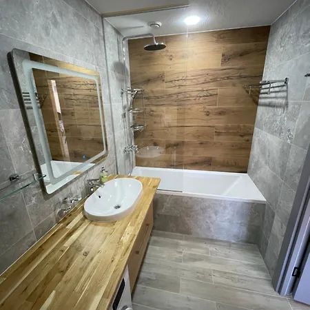 Aparthotel Nafta Aparts & Skhidnytsia