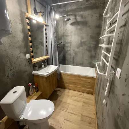 Nafta Aparts & 4* Skhidnytsia