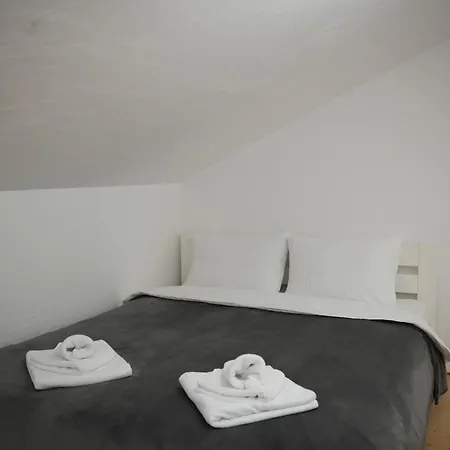 Aparthotel Nafta Aparts &