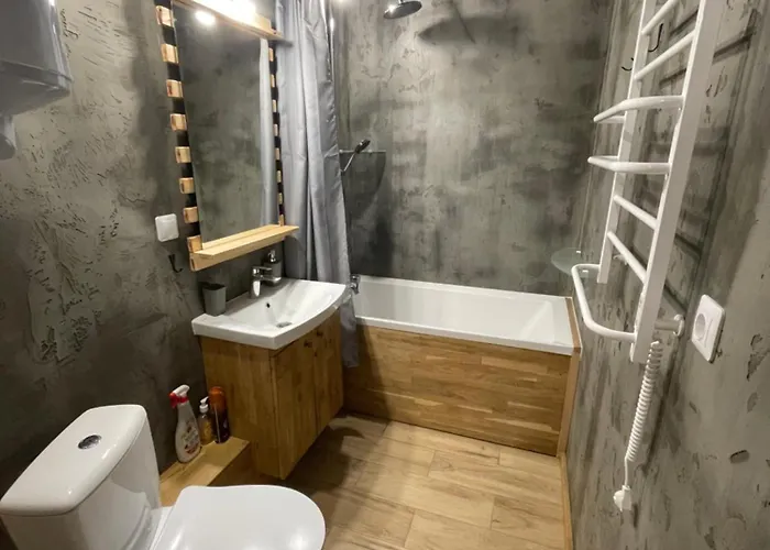 Nafta Aparts & 4* Skhidnytsia