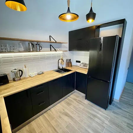 Nafta Aparts & Сходница