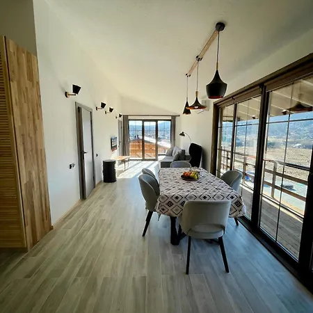 Apartmanhotel Nafta Aparts & *